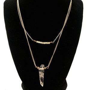 Pretty crystal + faceted stone on goldtone chain!